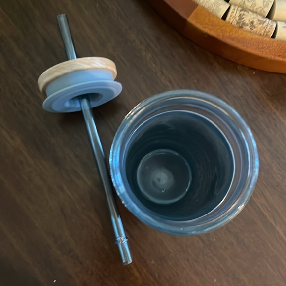 Ello glass tumbler with straw-new - Picture 6 of 6